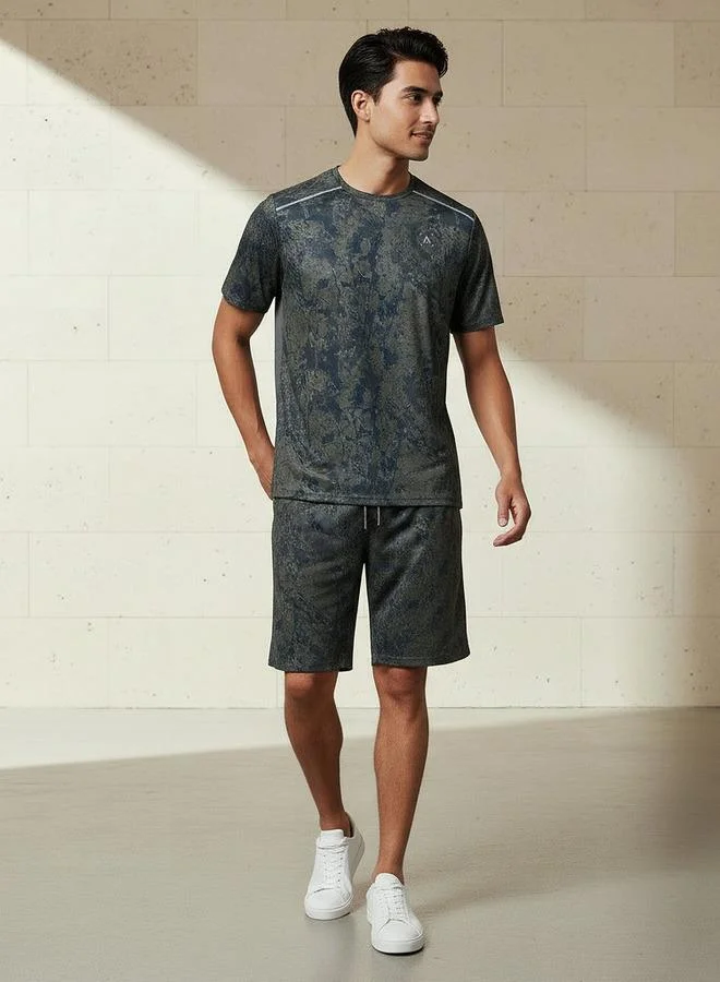 Splash Active  Men Mineral Print Performance T-shirt for Men | Best Price UAE